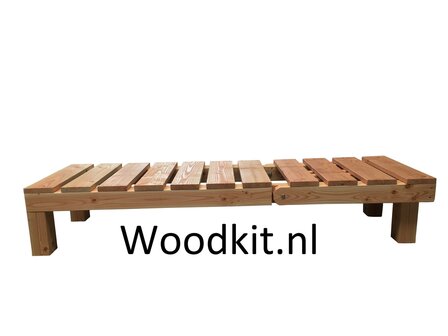 Houten ligbed plat