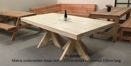 2 houten matrix 3d onderstellen onder tafel
